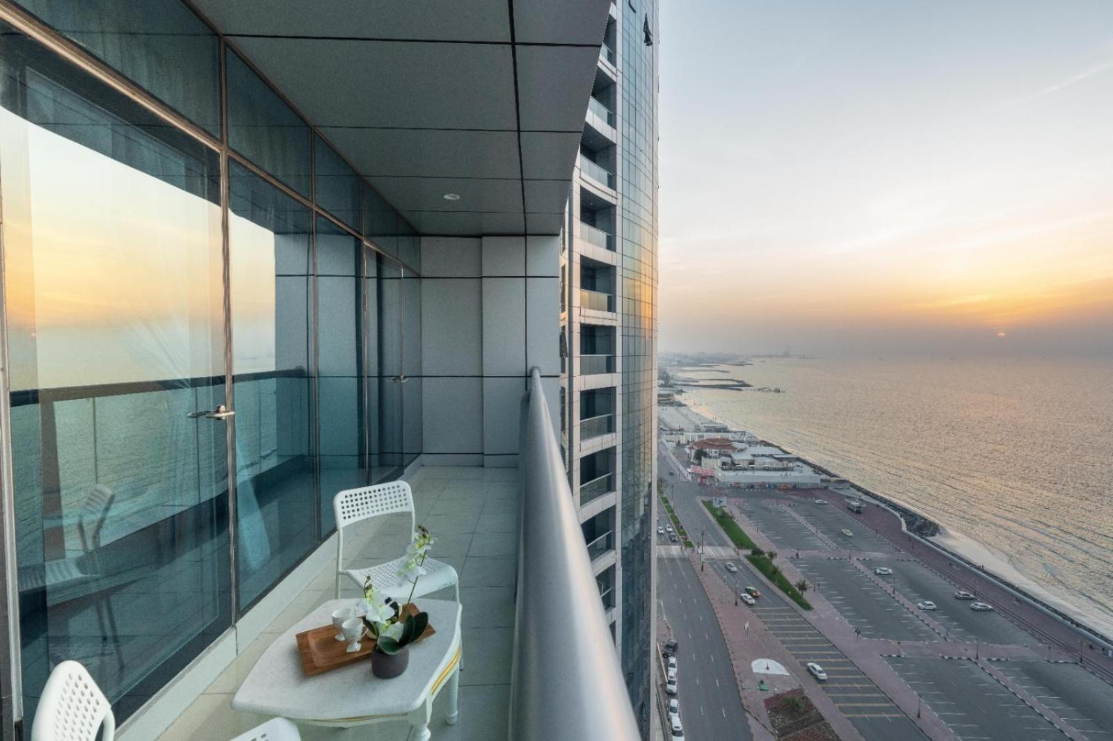 Apartment And Haven At Ajman Corniche!