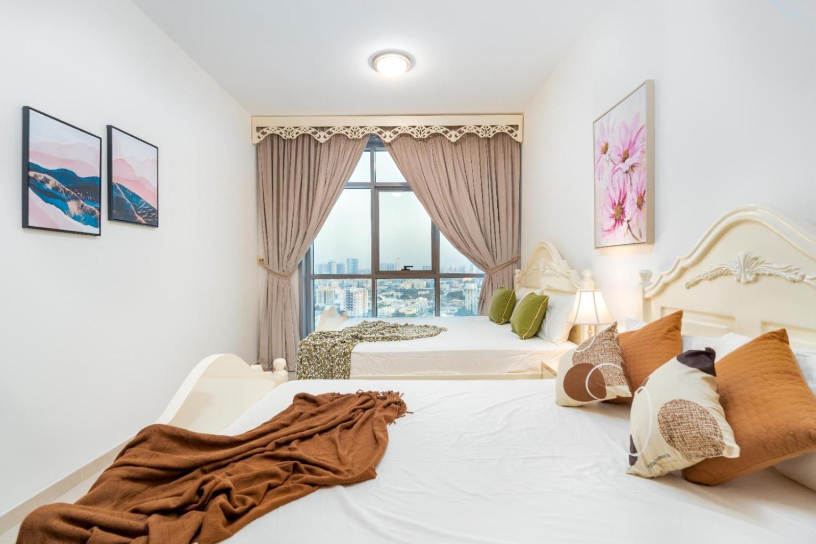 Apartment And Haven At Ajman Corniche!